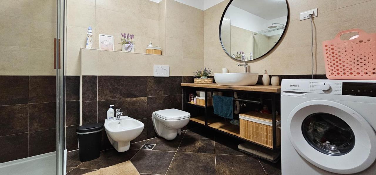 Apartment Bluemare B3 With Shared Pool Ližnjan Exterior foto
